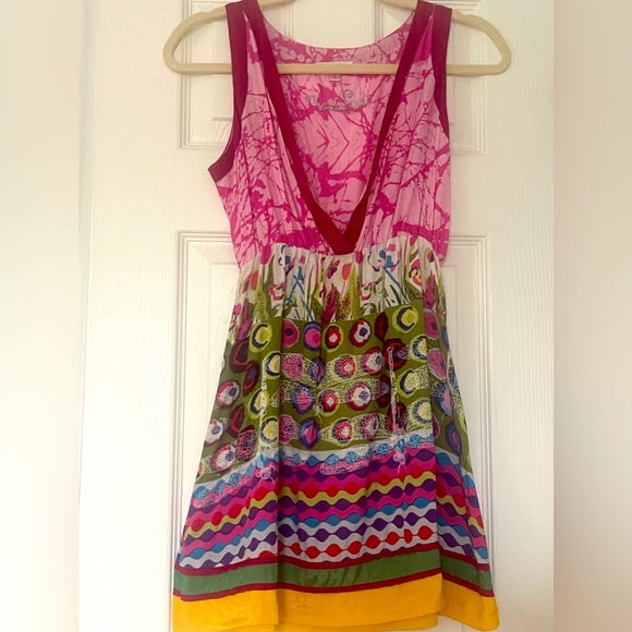 COPY - Luv 2 Luv boutique purchased tunic with bold & beautiful colors! Never w… - Picture 1 of 9